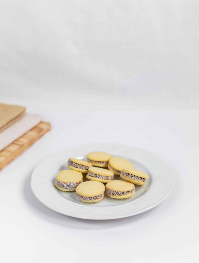 קונדיטוריית שני - חנות האונליין עוגיות אלפחורס (9 יח׳) תמונה 375