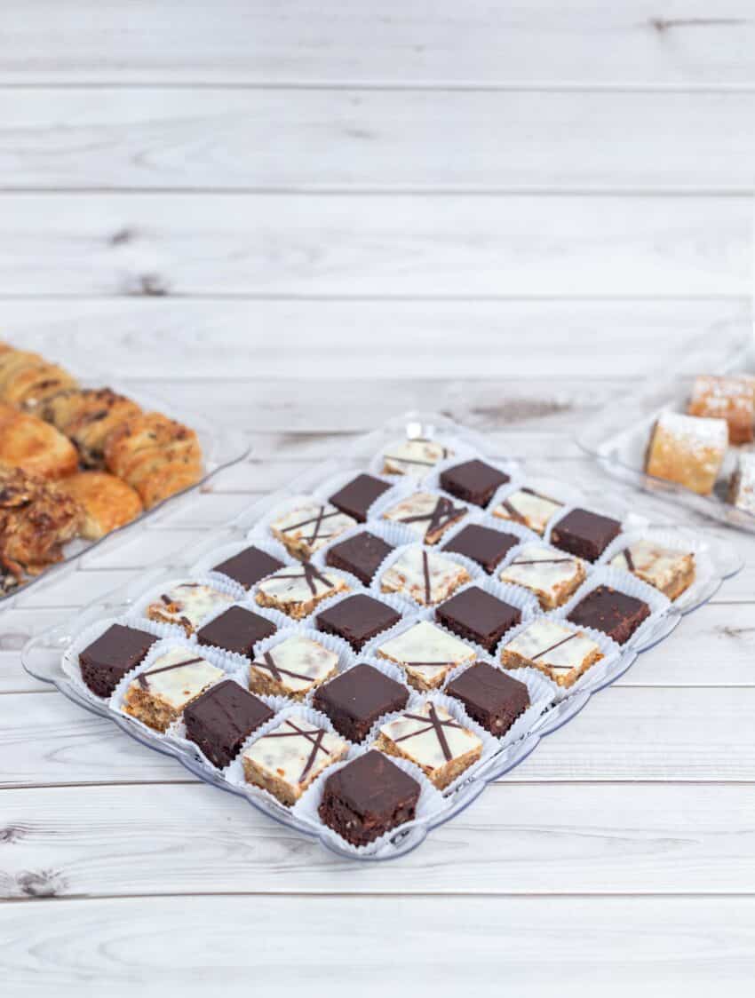 קונדיטוריית שני - חנות האונליין מגש מיני בראוניז תמונה 3