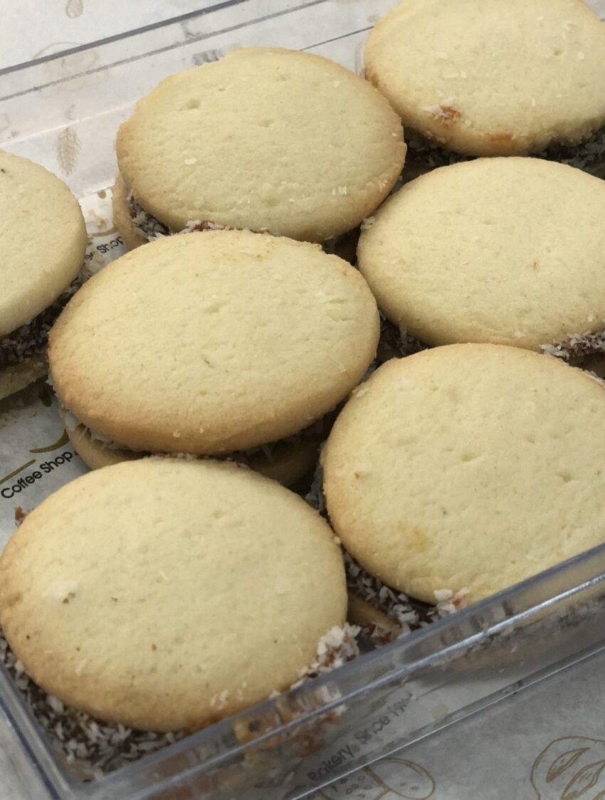 קונדיטוריית שני - חנות האונליין עוגיות אלפחורס (9 יח׳) תמונה 5