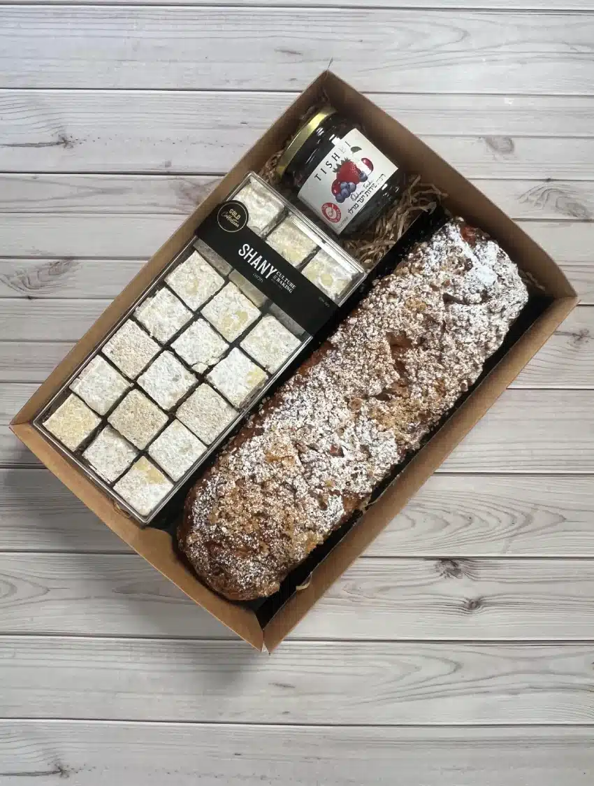 קונדיטוריית שני - חנות האונליין מארז ״חיבוק מתוק״ תמונה 3